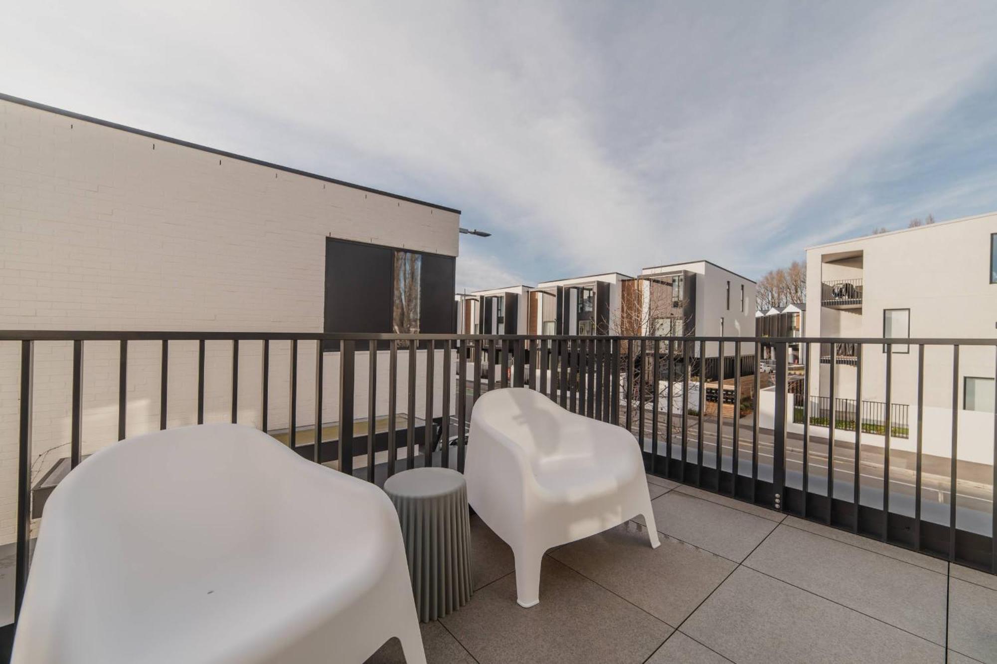 Chic And Contemporary Living At Cambridge Terrace Christchurch Exterior foto