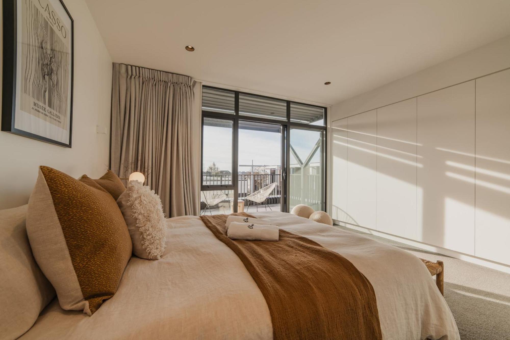 Chic And Contemporary Living At Cambridge Terrace Christchurch Exterior foto