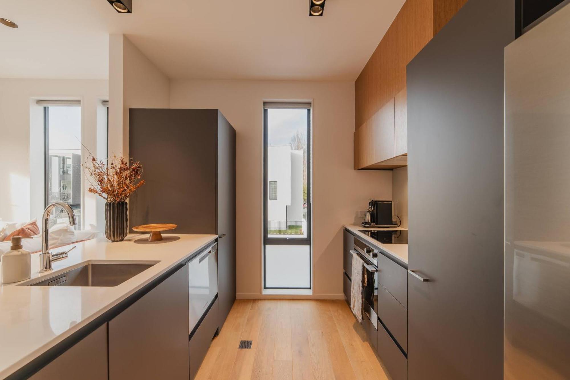 Chic And Contemporary Living At Cambridge Terrace Christchurch Exterior foto